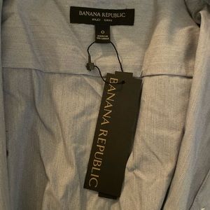 Women’s New with Tags Banana Republic Button Down.